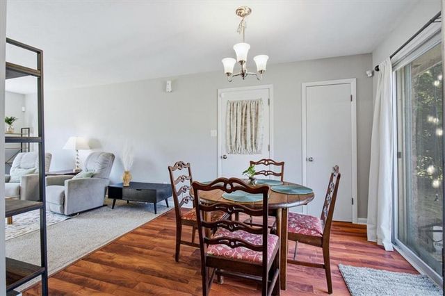 950 Meadowbrook Lane NW, Conyers, GA 30012