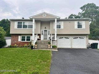 15 Bristlecone Drive, Howell, NJ 07731
