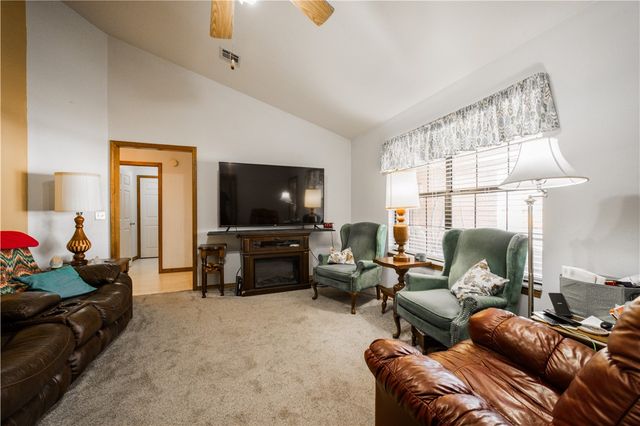 2304 Twin Springs Street, Siloam Springs, AR 72761