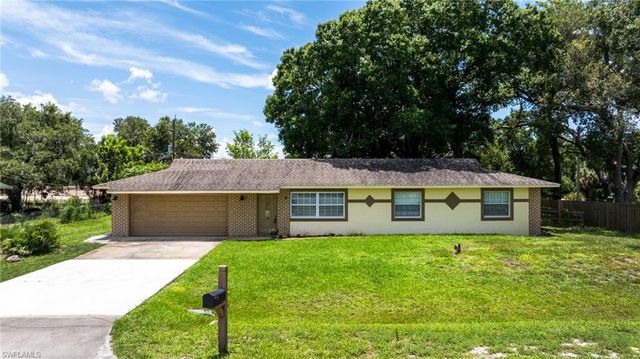 2319 Barcelona AVE, Fort Myers, FL 33905