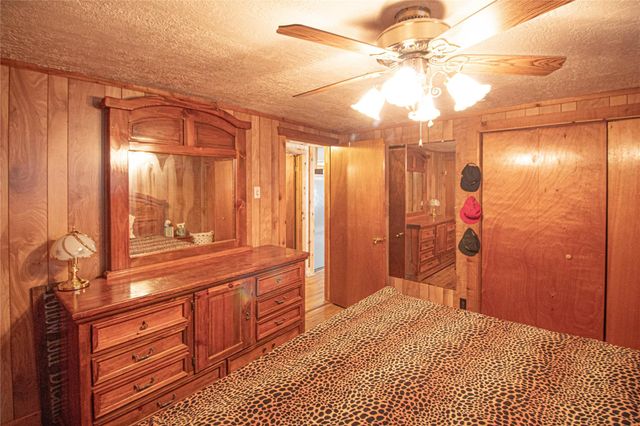 208 Gardenia Street, Onalaska, TX 77360