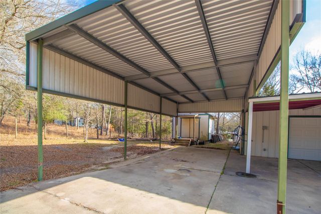 208 Gardenia Street, Onalaska, TX 77360