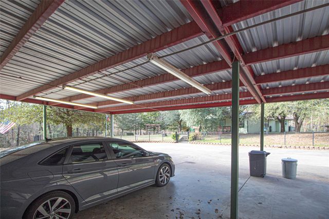 208 Gardenia Street, Onalaska, TX 77360