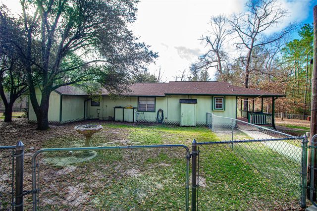 208 Gardenia Street, Onalaska, TX 77360