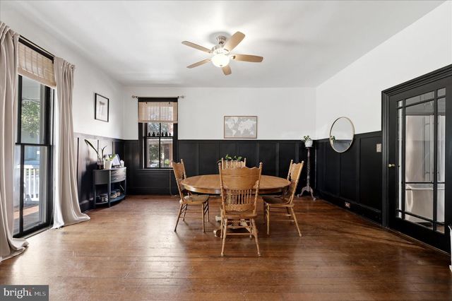 316 E WASHINGTON ST, Charles Town, WV 25414