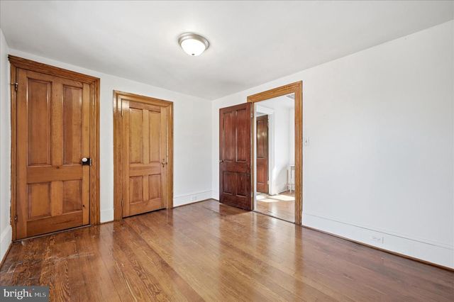 316 E WASHINGTON ST, Charles Town, WV 25414
