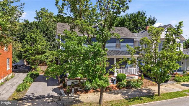 316 E WASHINGTON ST, Charles Town, WV 25414