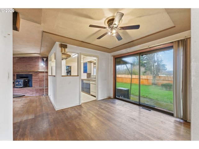 64 Nw FLORENCE Ave, Gresham, OR 97030