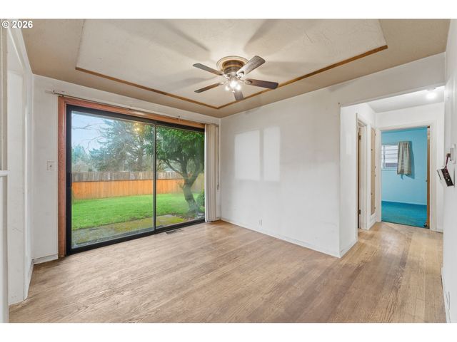 64 Nw FLORENCE Ave, Gresham, OR 97030