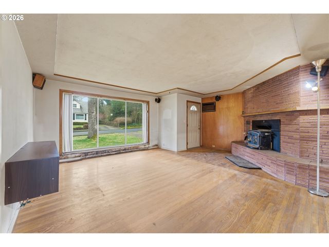 64 Nw FLORENCE Ave, Gresham, OR 97030