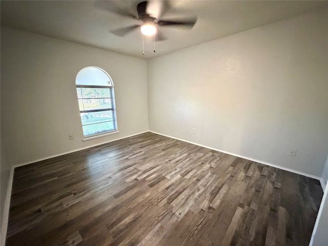 4702 Spanish Trail, Grand Prairie, TX 75052