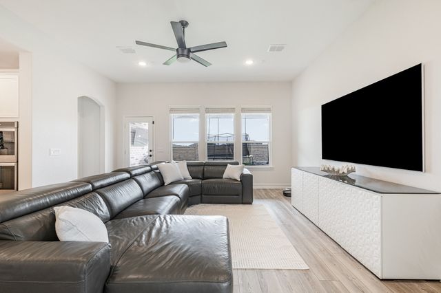 1517 Sawyer Drive, Aubrey, TX 76227