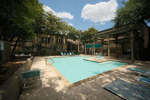 10401 High Hollows Drive 201, Dallas, TX 75230