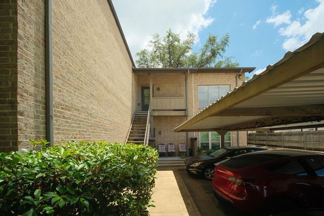10401 High Hollows Drive 201, Dallas, TX 75230