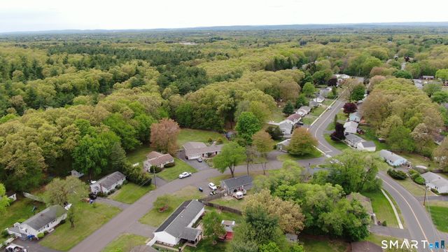 30 Alban Road, Enfield, CT 06082