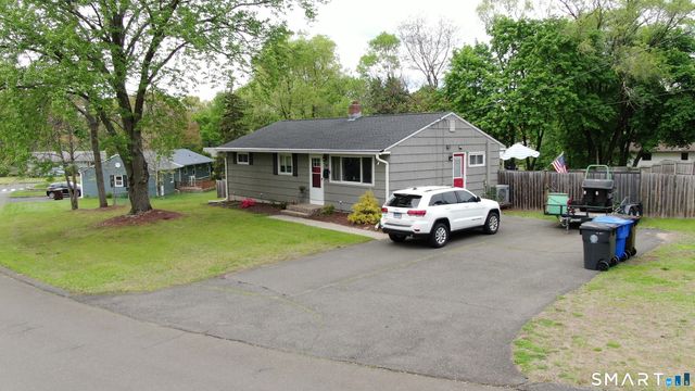 30 Alban Road, Enfield, CT 06082