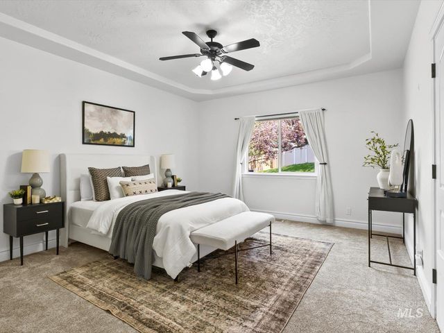 5168 N Dove Ridge Pl, Meridian, ID 83646