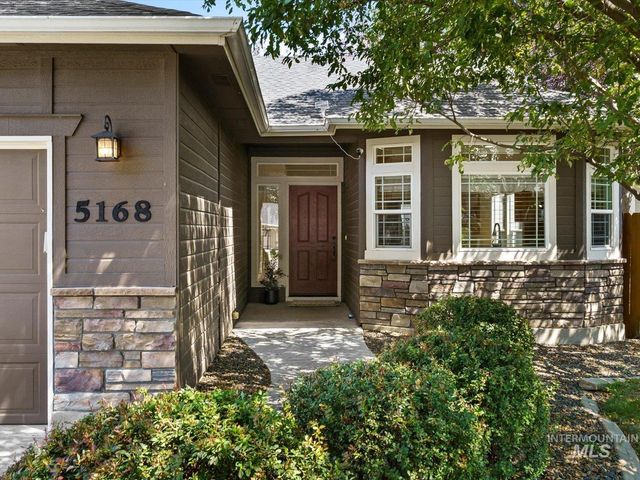 5168 N Dove Ridge Pl, Meridian, ID 83646