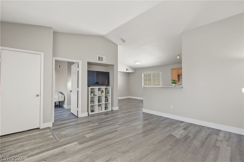 1401 North Michael Way 220, Las Vegas, NV 89108 — photo 3