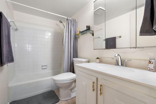 8750 Harrison Avenue 202, Munster, IN 46321