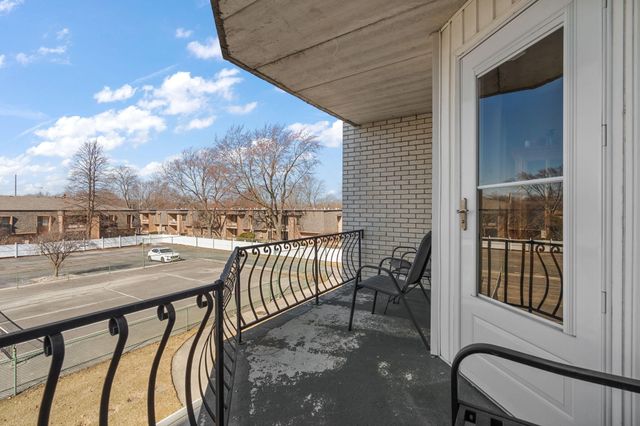 8750 Harrison Avenue 202, Munster, IN 46321