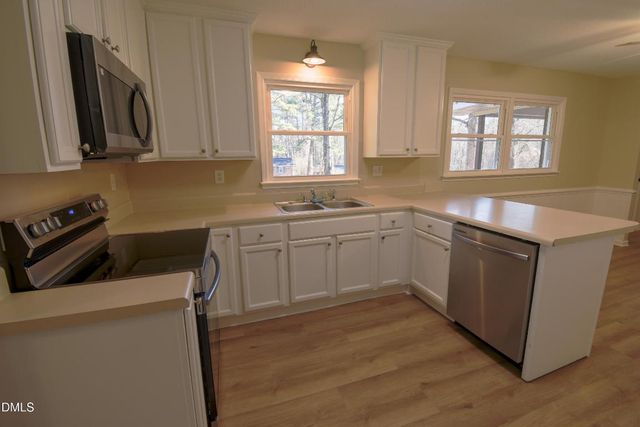 1412 Chamblee Road, Zebulon, NC 27597