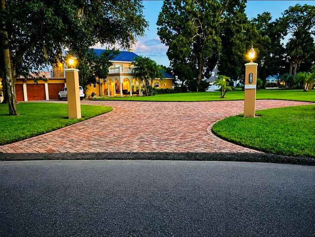 4929 N RIVER SHORE DRIVE A, Tampa, FL 33603