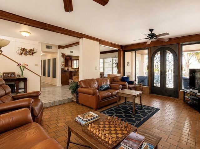 4929 N RIVER SHORE DRIVE A, Tampa, FL 33603
