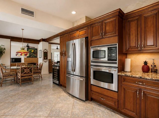 4929 N RIVER SHORE DRIVE A, Tampa, FL 33603