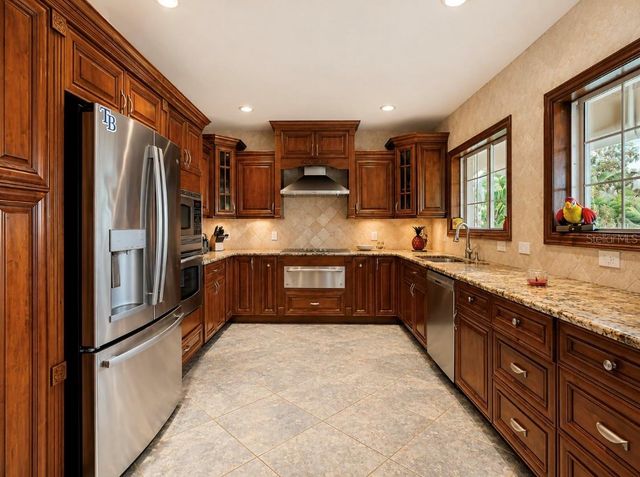 4929 N RIVER SHORE DRIVE A, Tampa, FL 33603