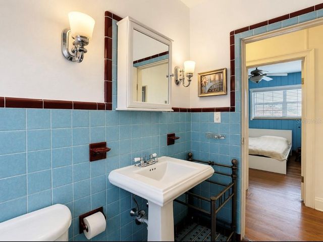 4929 N RIVER SHORE DRIVE A, Tampa, FL 33603