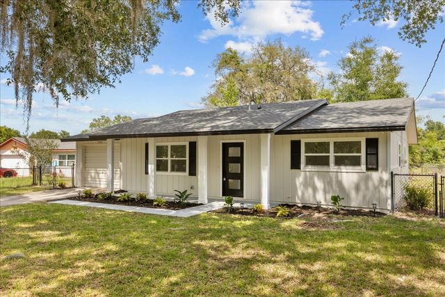 2203 ORANGE STREET, Deland, FL 32724