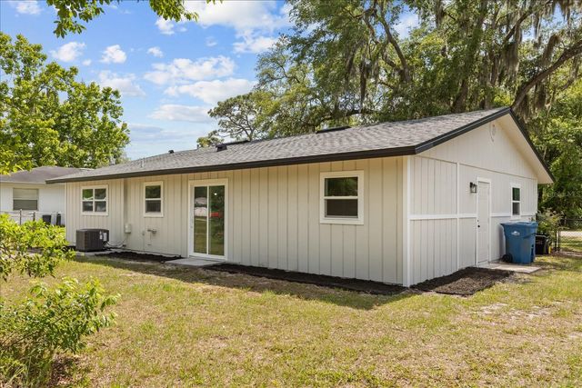 2203 ORANGE STREET, Deland, FL 32724