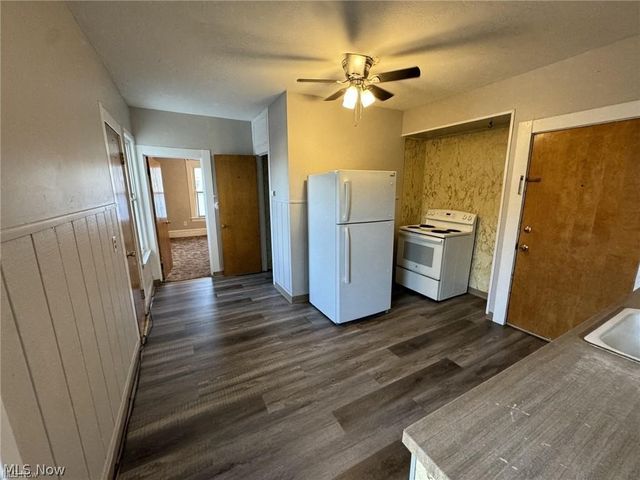 29435 Euclid Avenue 1 UP East, Wickliffe, OH 44092