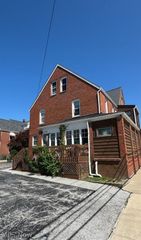 29435 Euclid Avenue 1 UP East, Wickliffe, OH 44092