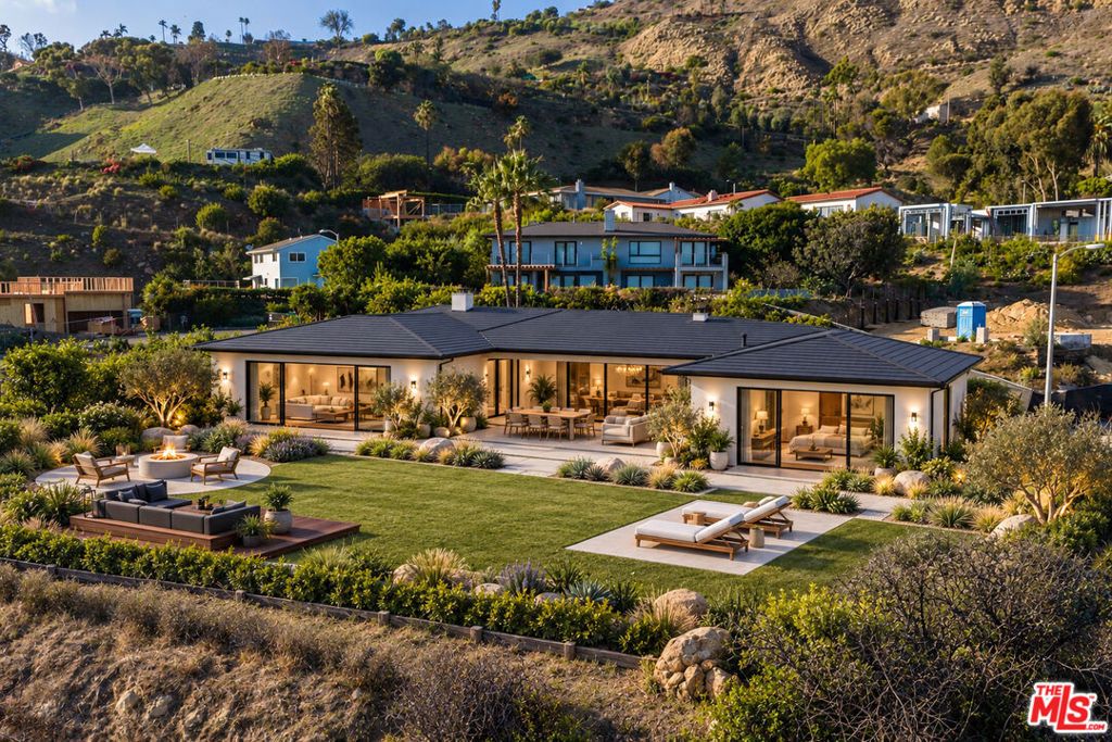20494 Royal Stone Drive, Malibu, CA 90265 — exterior