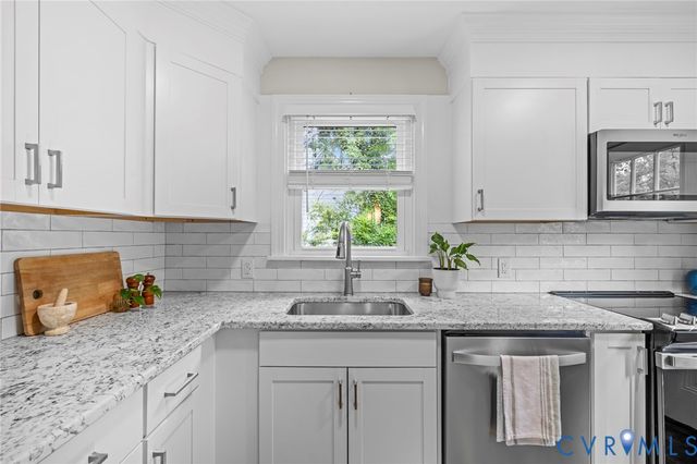 1215 Santa Anna Rd, Henrico, VA 23229