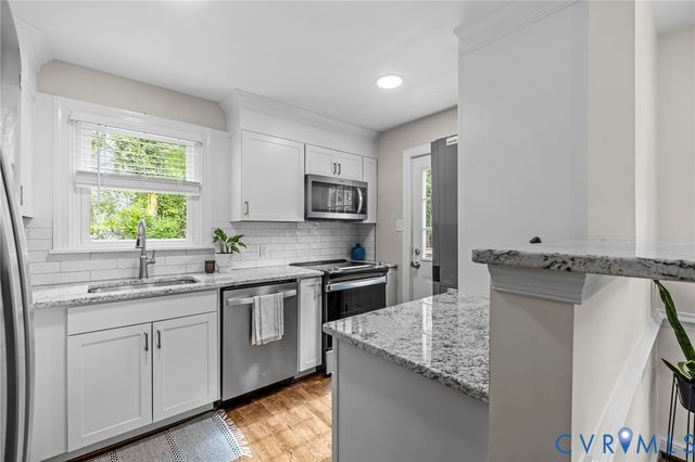 1215 Santa Anna Rd, Henrico, VA 23229