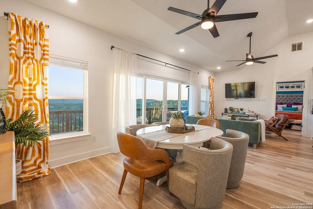 460 Stenen Dr., Canyon Lake, TX 78133