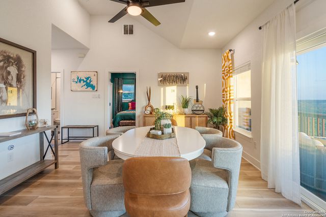 460 Stenen Dr., Canyon Lake, TX 78133