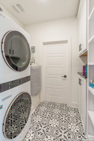 460 Stenen Dr., Canyon Lake, TX 78133