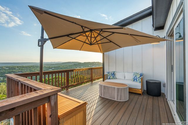 460 Stenen Dr., Canyon Lake, TX 78133