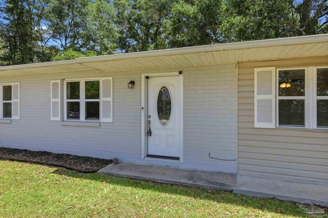 8140 House St, Pensacola, FL 32534