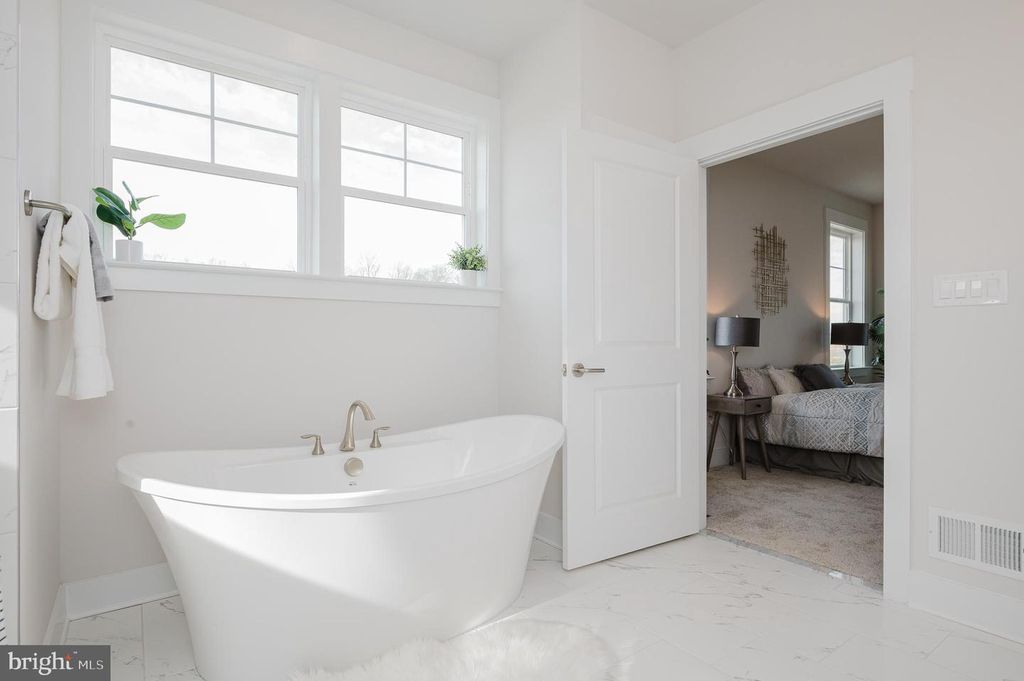 Image 43 of property listing at 1605 OAKLAND RD, Freeland, MD 21053