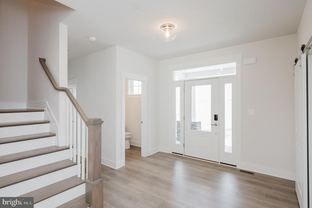 Image 5 of property listing at 1605 OAKLAND RD, Freeland, MD 21053