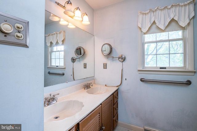 140 HOCH AVE, Topton, PA 19562