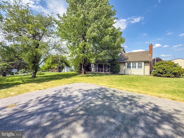 140 HOCH AVE, Topton, PA 19562
