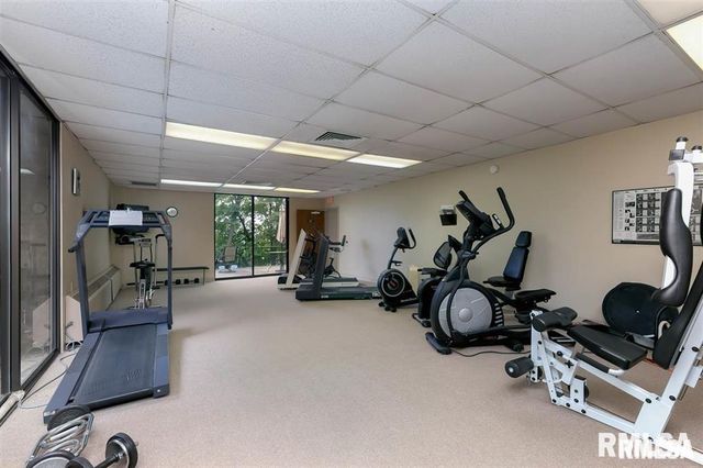 1800 7TH Street 6D, East Moline, IL 61244