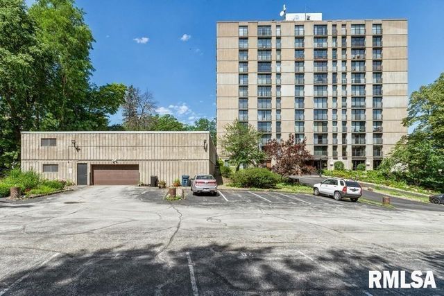 1800 7TH Street 6D, East Moline, IL 61244