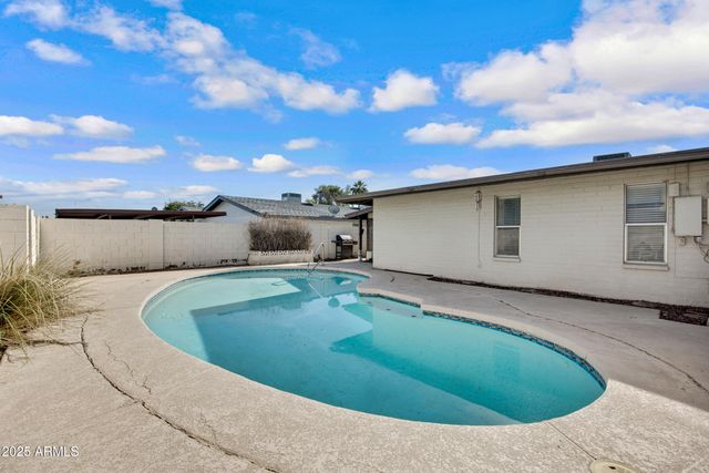 3673 S ROOSEVELT Street, Tempe, AZ 85282